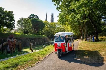 Halte gourmande à Bayonne en Tuk Tuk - Bonjour Fun