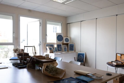 Venez faire des cyanotypes ! Une autre expérience de la photo - Bonjour Fun