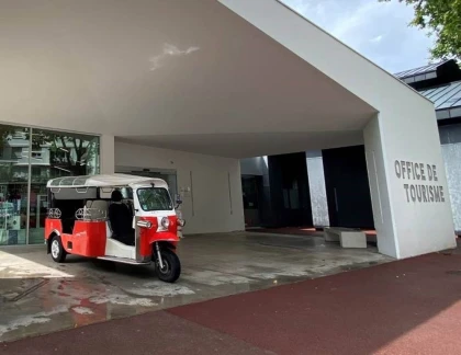 Visite commentée de Bayonne en Tuk Tuk - en FRANCAIS - Bonjour Fun