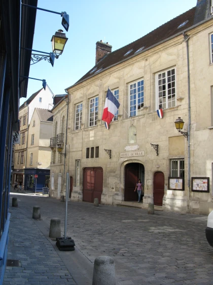 Visite guidée « L’hôtel de ville de Senlis » - Bonjour Fun