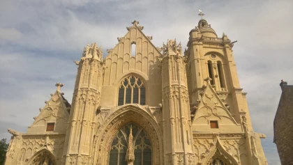 Visite guidée "Saint-Pierre de Senlis, de l’église médiévale au lieu culturel" - Bonjour Fun