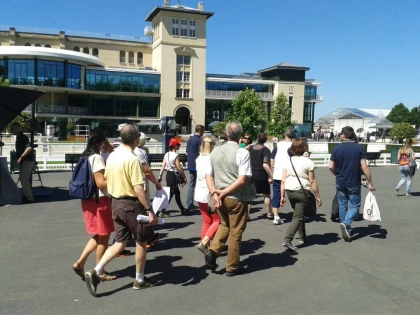 Visite guidée « Un après-midi aux courses » à Chantilly - Bonjour Fun