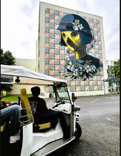 Visite "Street Art" Bayonne en Tuk Tuk - en FRANCAIS - Bonjour Fun