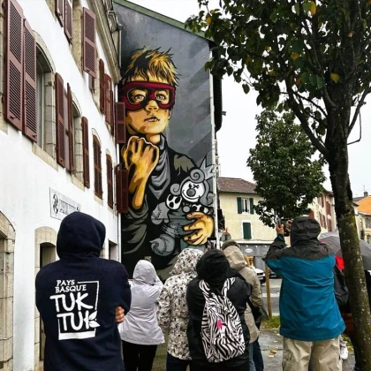Visite "Street Art" Bayonne en Tuk Tuk - en FRANCAIS - Bonjour Fun