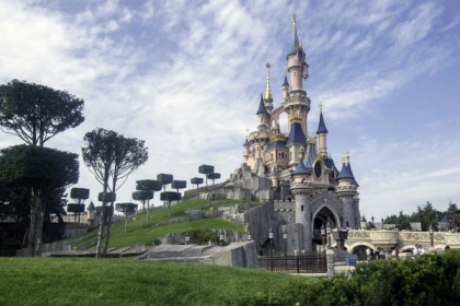 Visite touristique en Gyrocoptère de DYSNEYLAND PARIS avec Audioguide - Bonjour Fun