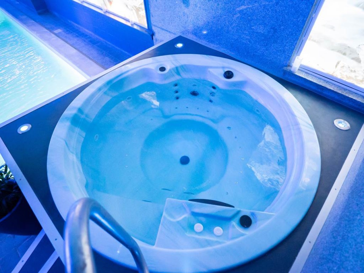 Accès espace AQUA DETENTE 2H / 4 PERSONNES - GW4 - Bonjour Fun