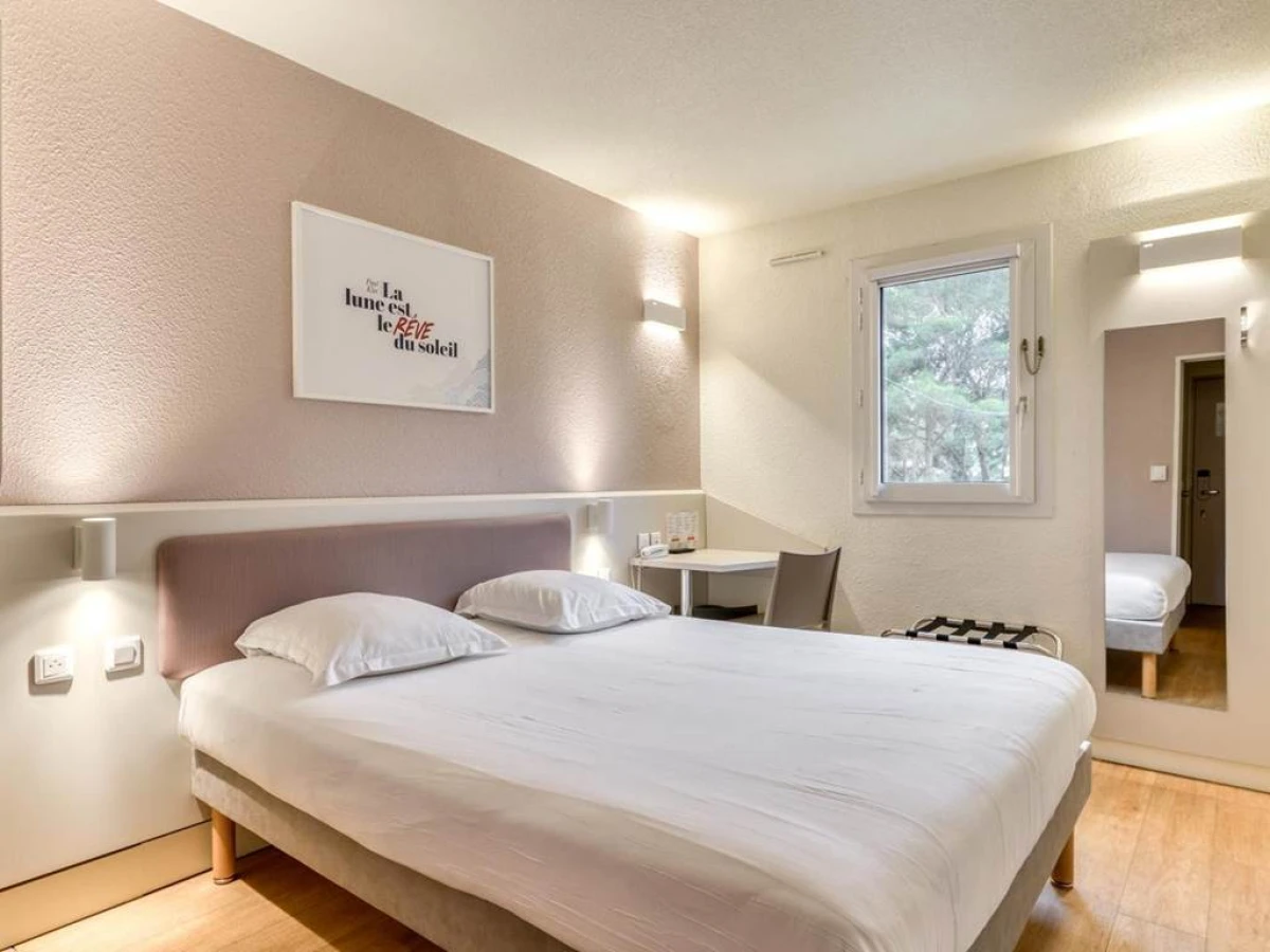 ACE Hôtel Travel Fabrègues - A9 Montpellier Sud - Bonjour Fun