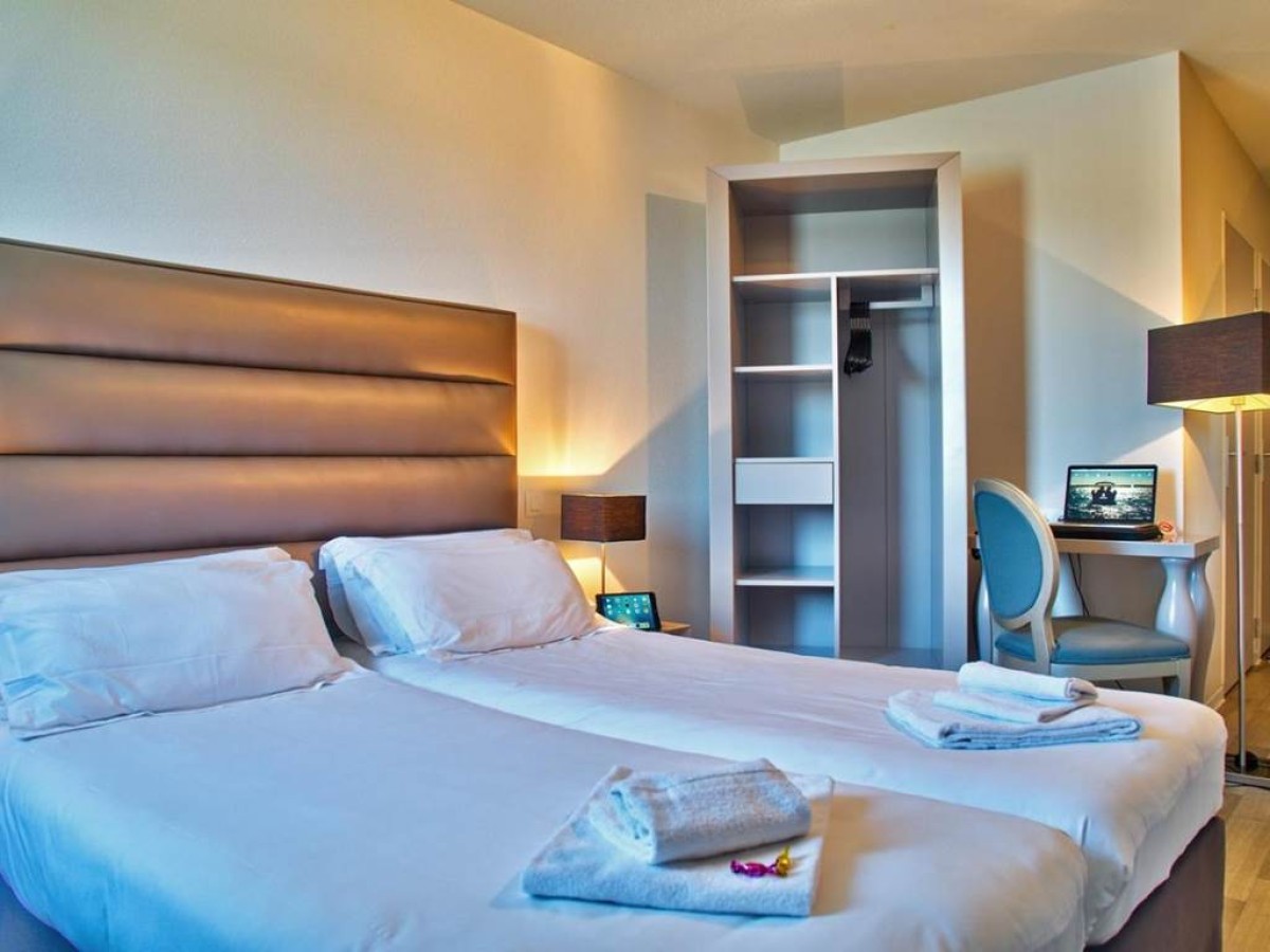 Adonis Hotel Bayonne - Bonjour Fun