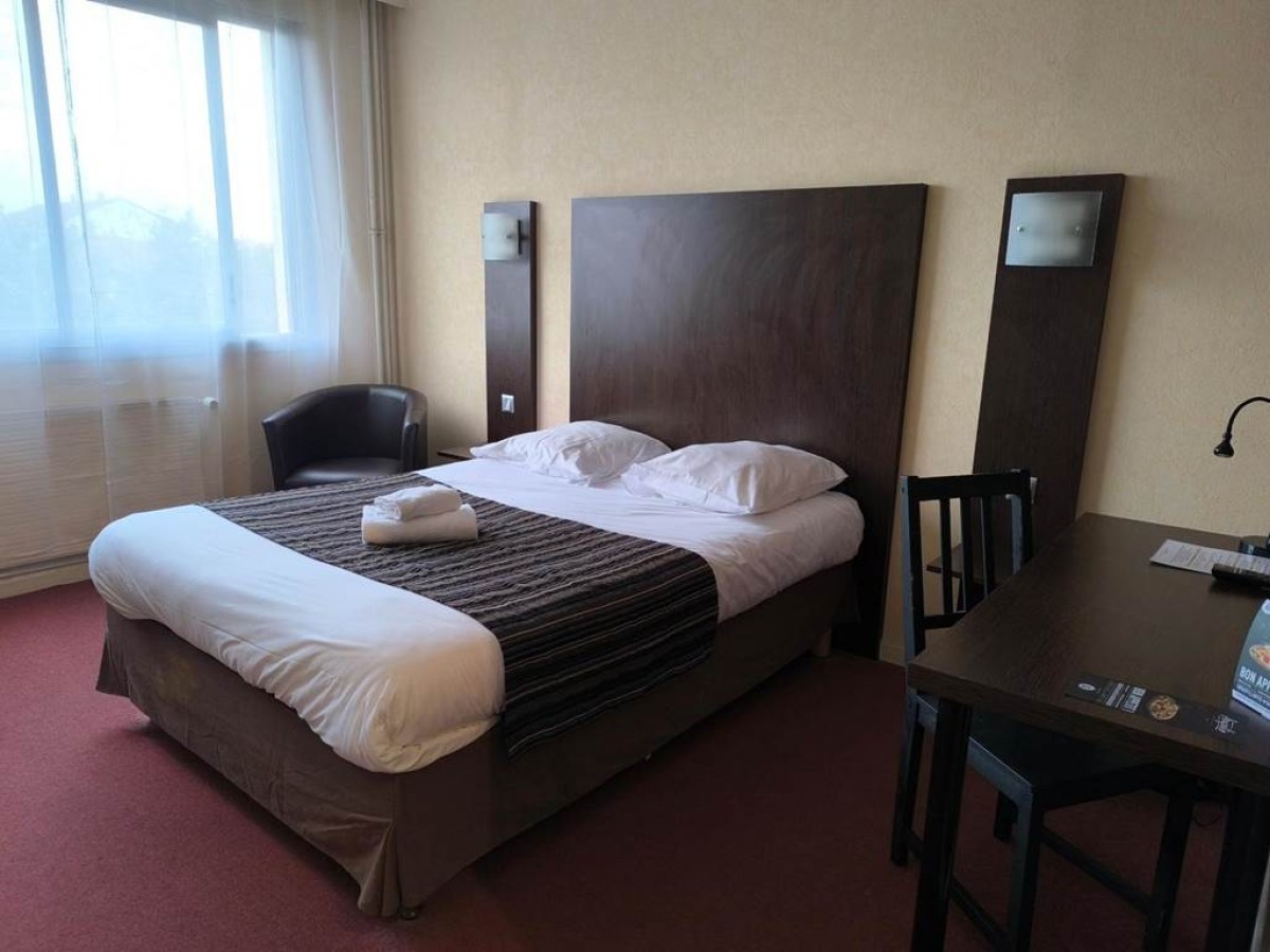 Adonis Lyon Est Hôtel Artys - Bonjour Fun