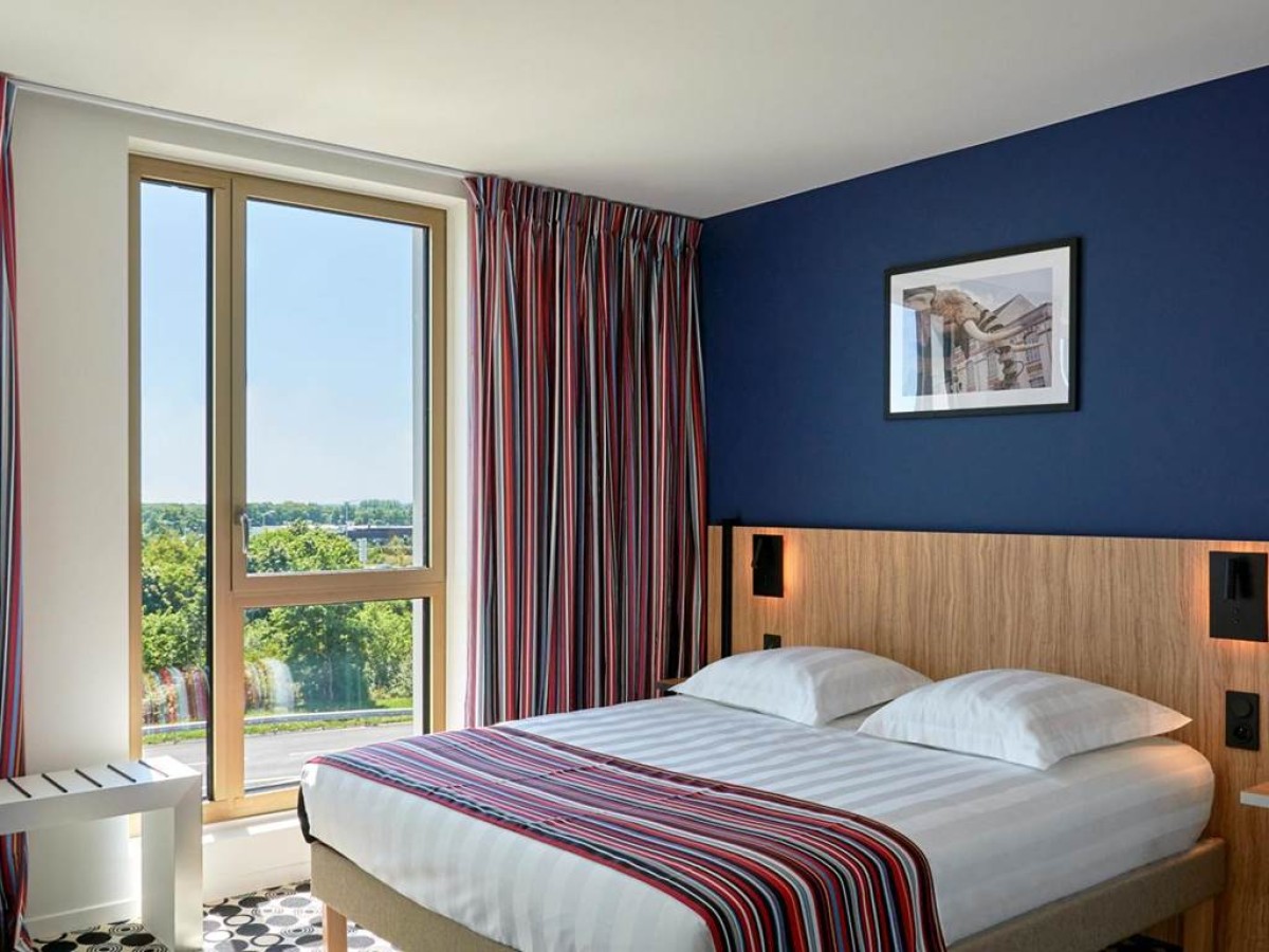 Akena Nantes Rezé Aéroport - Bonjour Fun