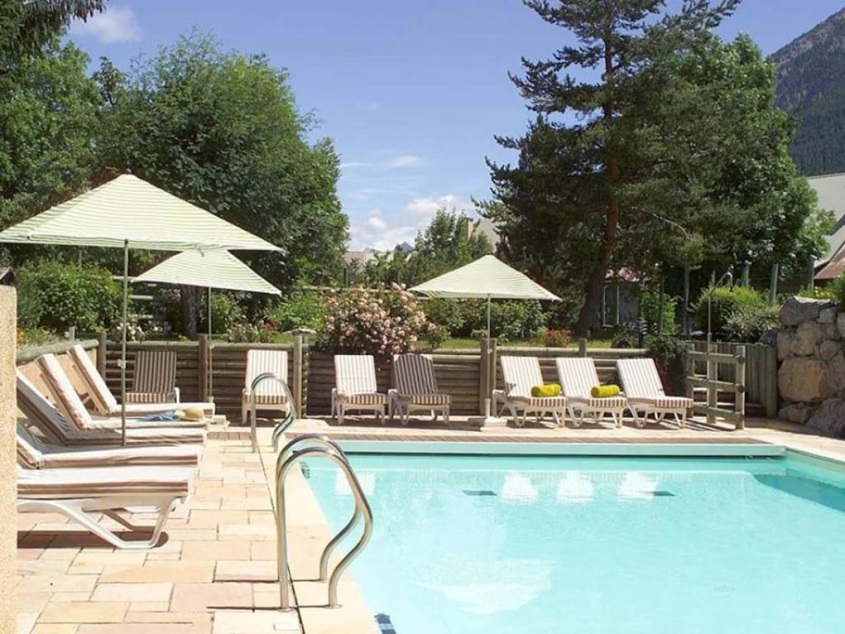 Alliey & Spa Piscine Appart-hôtel Serre chevalier - Bonjour Fun