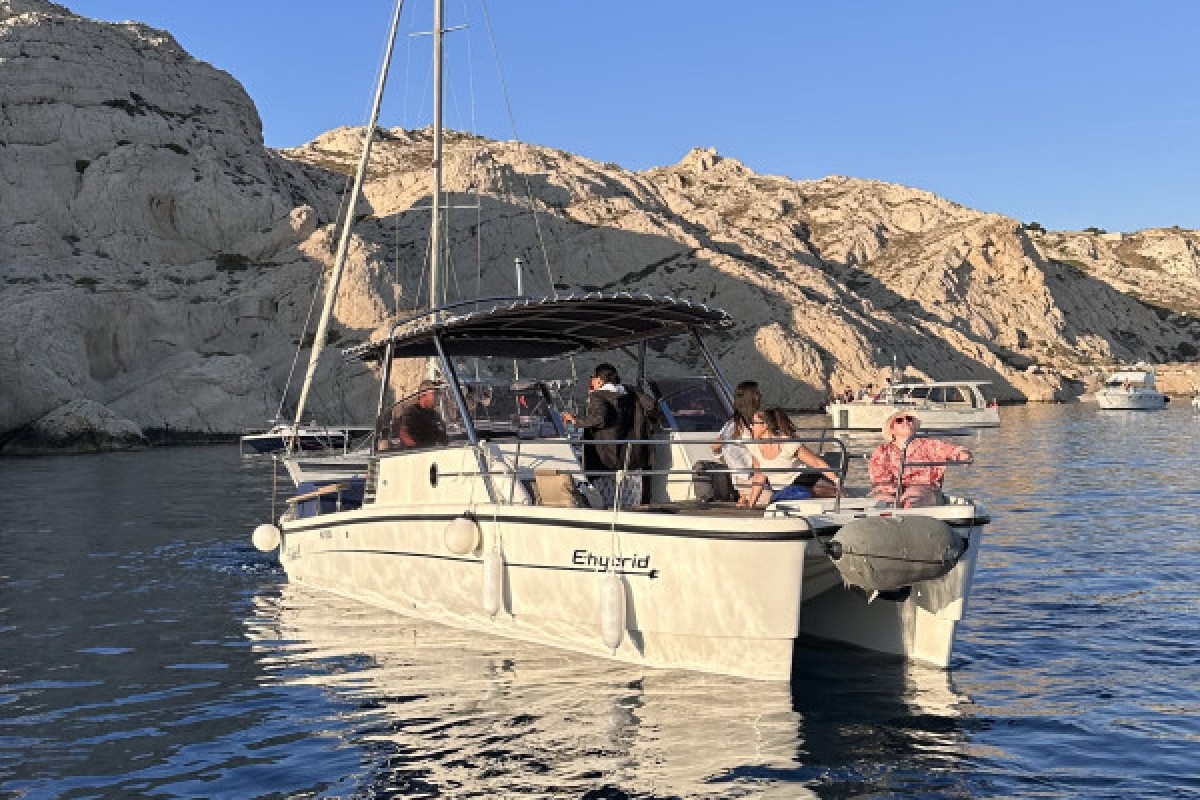 Apéro les pieds dans l'eau - Musée du Mucem - Bonjour Fun