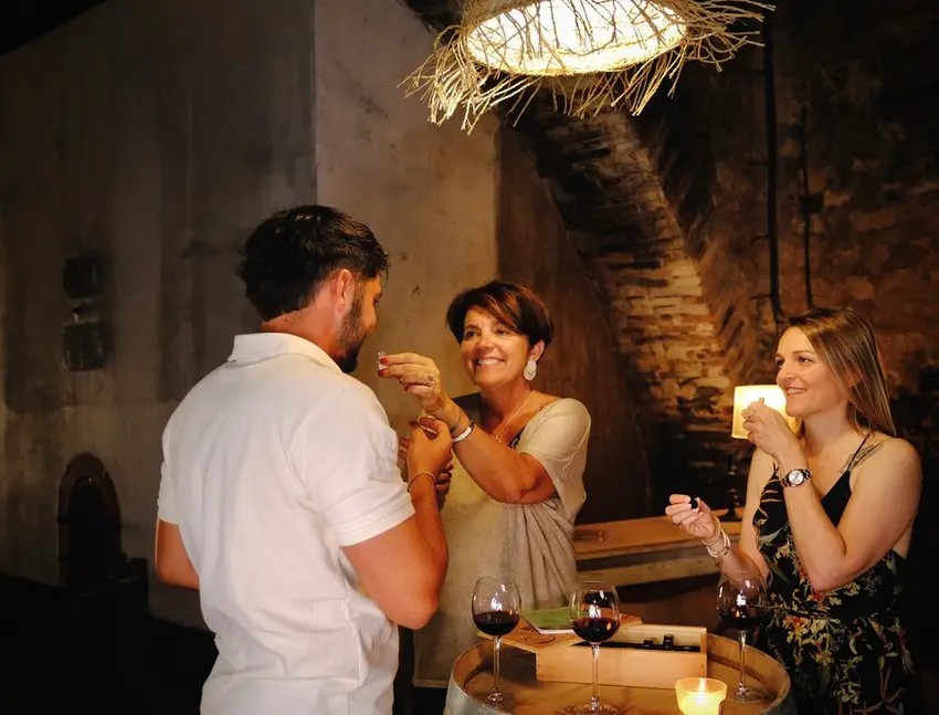 Apéro Time - Une découverte sensorielle du vin - Château De Tauzies - Bonjour Fun