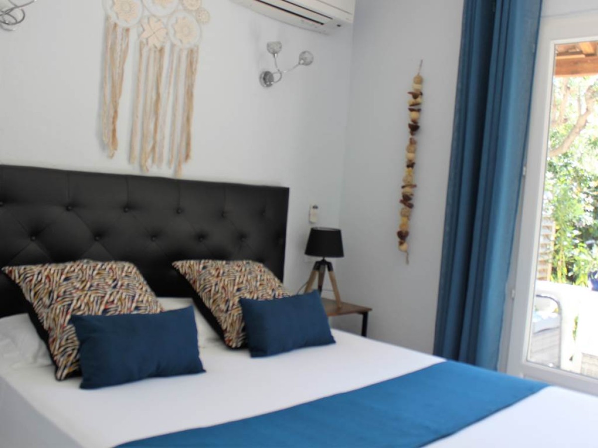 Appart Bleu Azur  Appart Hôtel à Saint-Florent - Bonjour Fun