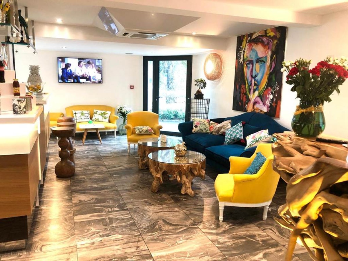 Appart' Hotel La Girafe Marseille Est - Porte d'Au - Bonjour Fun