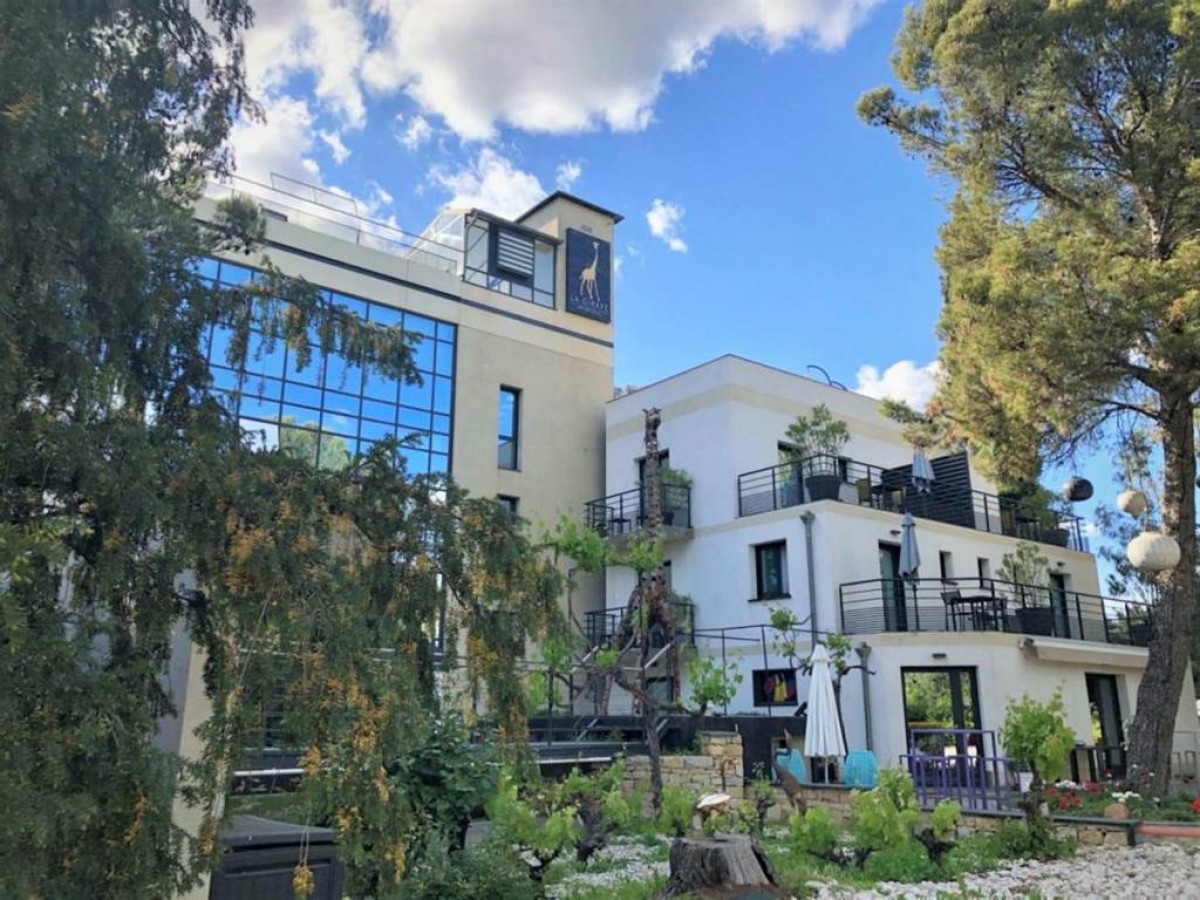 Appart' Hotel La Girafe Marseille Est - Porte d'Au - Bonjour Fun