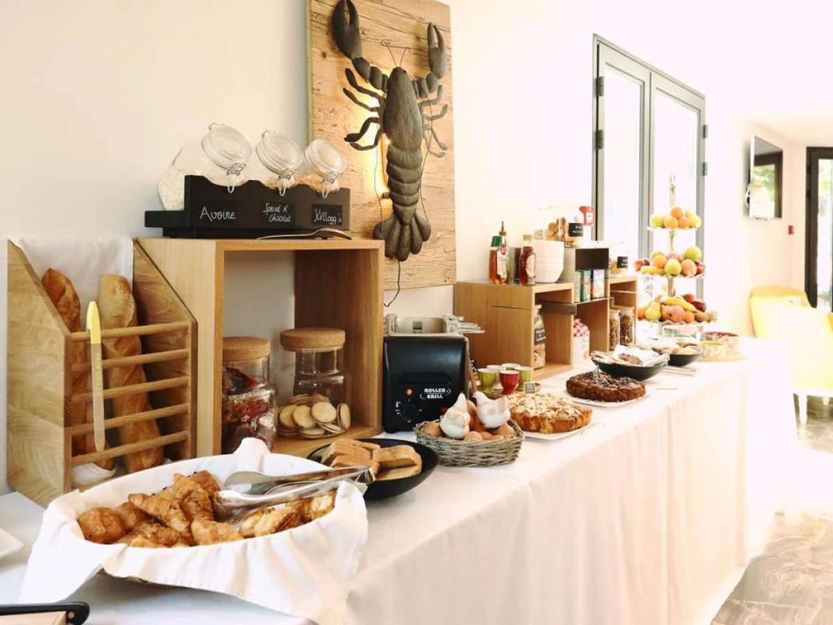 Appart' Hotel La Girafe Marseille Est - Porte d'Au - Bonjour Fun