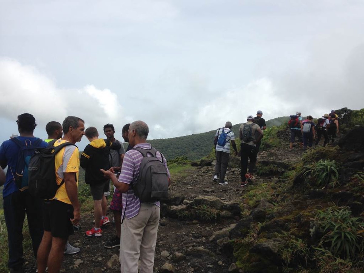 Ascension de la Soufrière : Randonnée Collective - Bonjour Fun