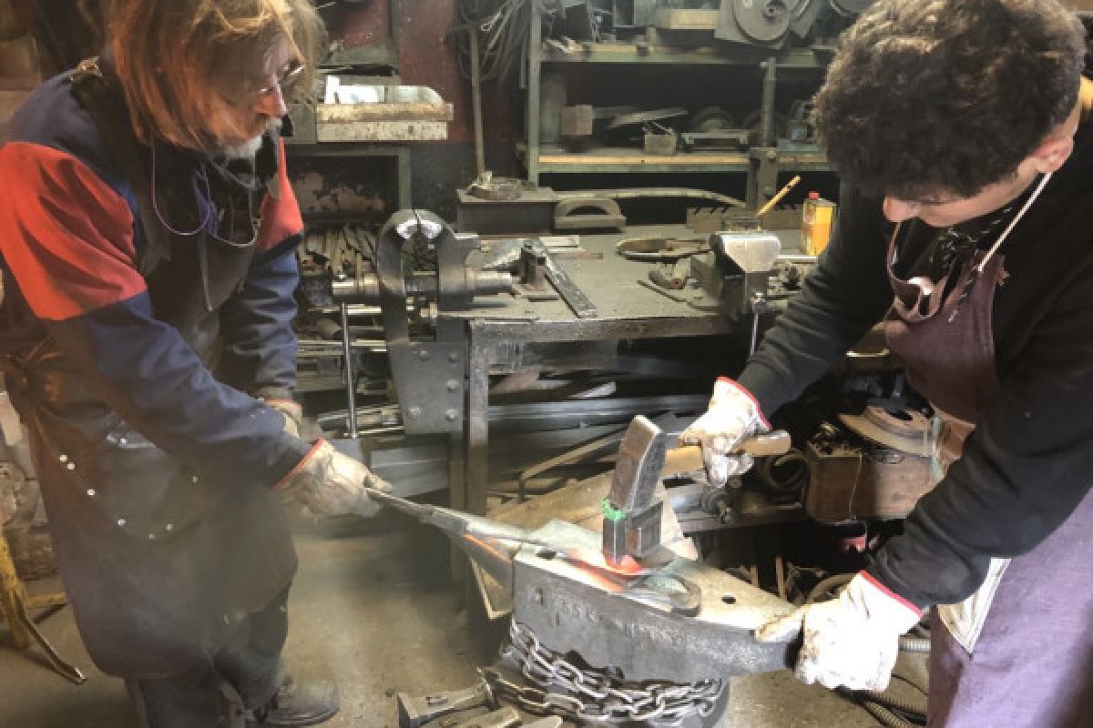 Atelier - Cigogneau en fer forgé - Bonjour Fun