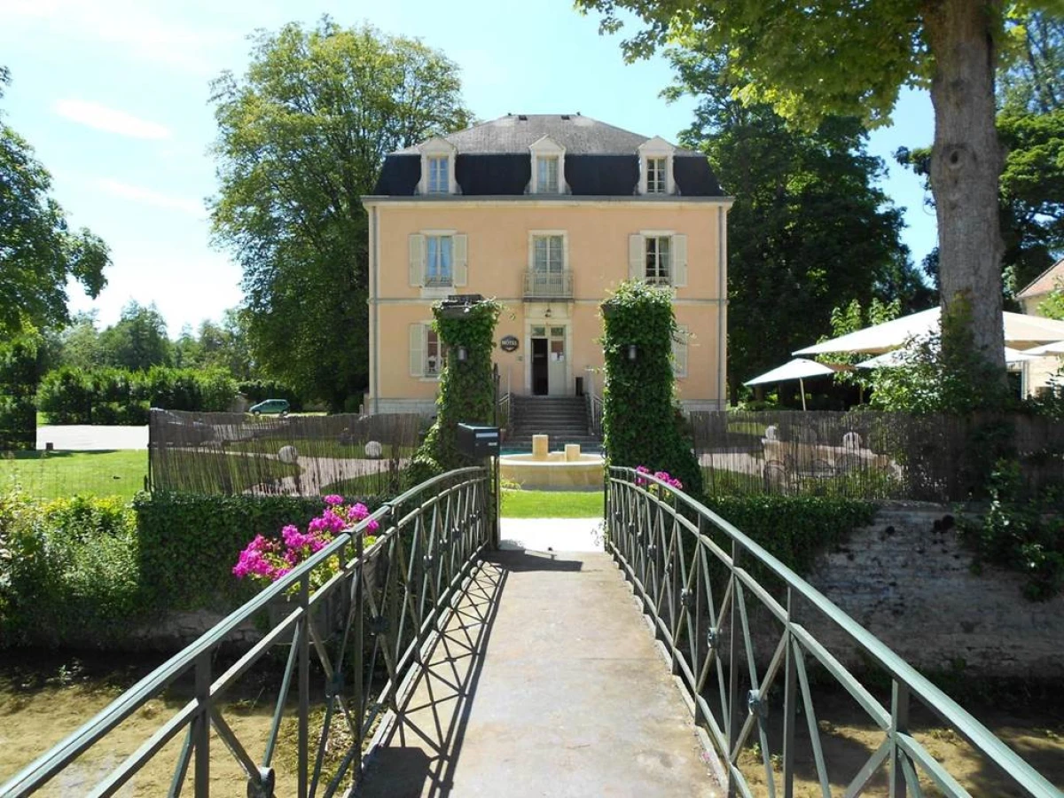 Auberge Côté Rivière - Bonjour Fun