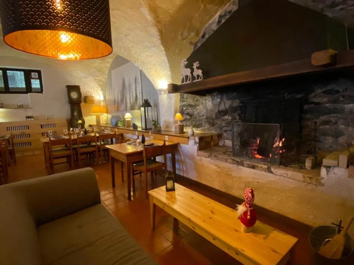 Auberge De La Foret - Bonjour Fun