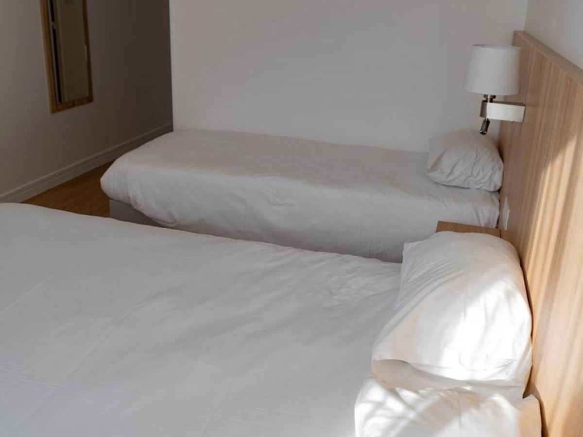 Aux Lys de Chablis - Bonjour Fun