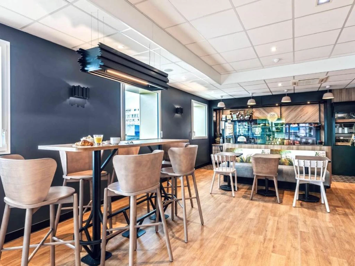 B&B HOTEL Brest Centre Port de Commerce - Bonjour Fun