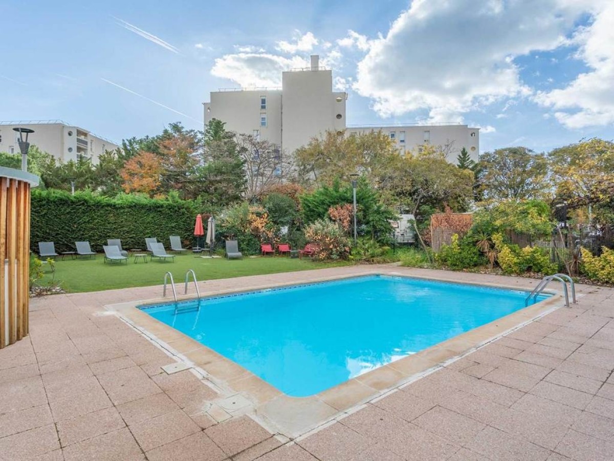 B&B HOTEL Marseille Bonneveine - Bonjour Fun