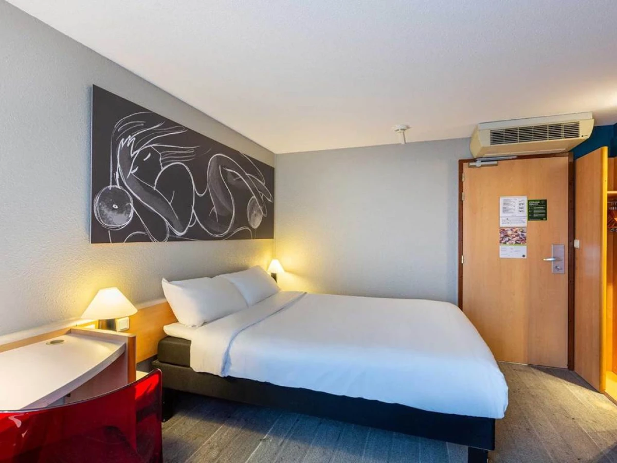 B&B HOTEL Orléans Centre Foch - Bonjour Fun