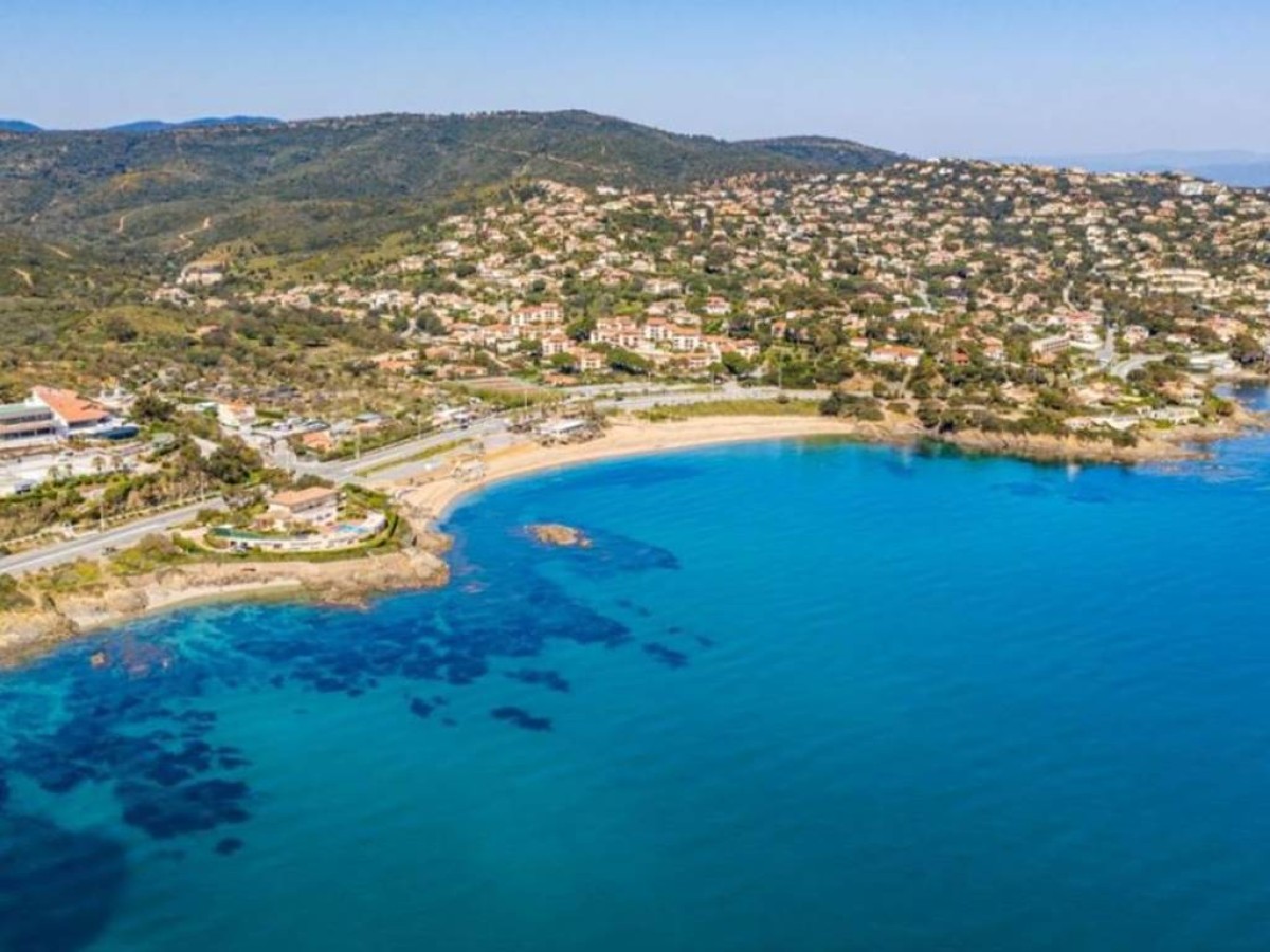 Balade entre Mer et Terre en vélo électrique : Explorez les paysages du Var - Bonjour Fun