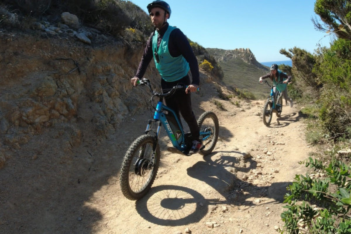 Balade sportive en trottinette électriques tout terrain - Bonjour Fun