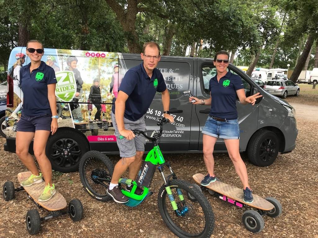 Balade Trottinette découverte d'un atelier textile 100% made in France - Bonjour Fun