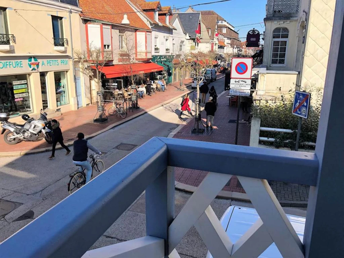 Be Cottage Hotel - Bonjour Fun