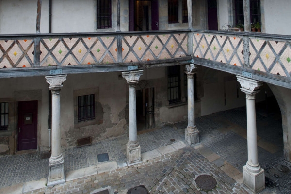 Besançon au XVIIIe,  le renouveau d'une ville française - Bonjour Fun