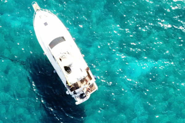 Boat rental with Skipper from Salerno, fuel not included, Isabel Boat - Bonjour Fun