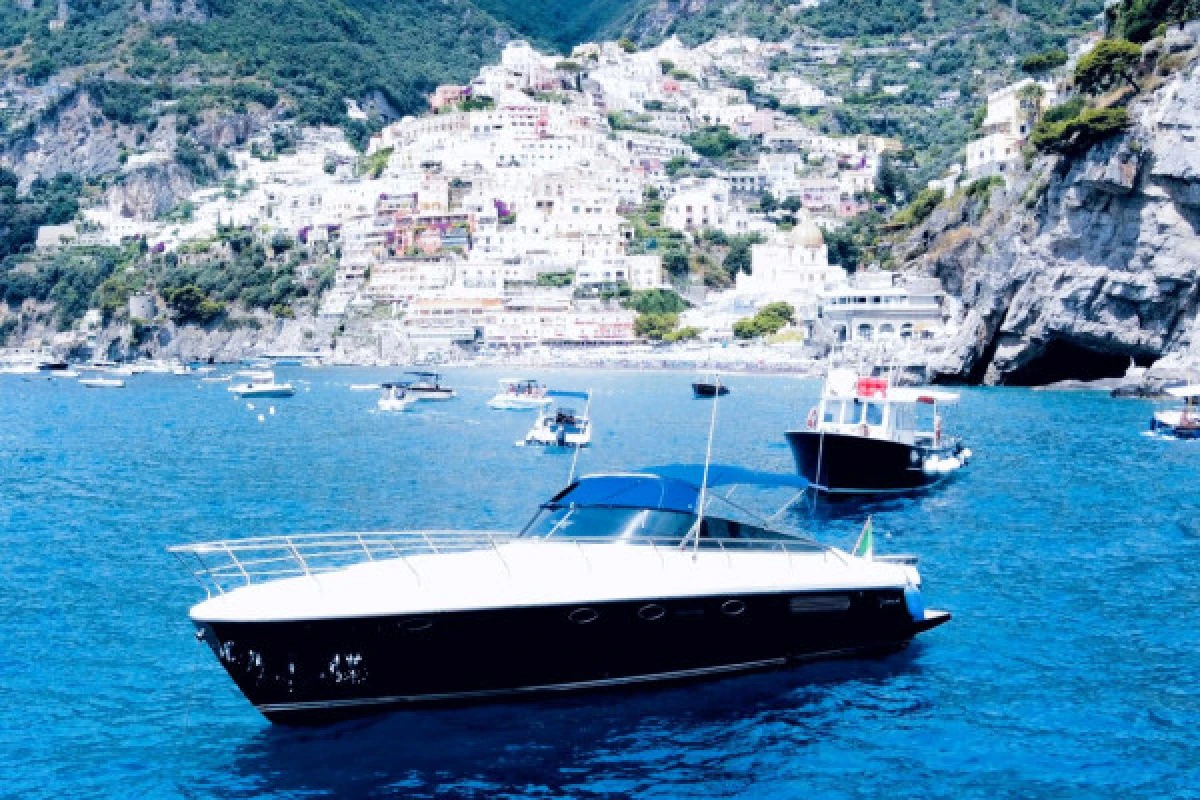 Boat Tour Sarima 38 Principessa – Amalfi Coast (10 pers.) - Bonjour Fun