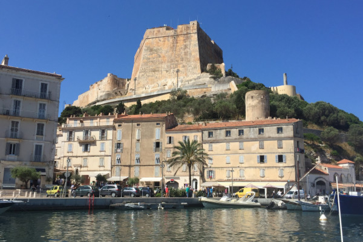 Bonifacio et ses falaises  - Bonjour Fun