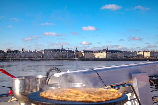 Bordeaux: Crêpes de Garonne - Bonjour Fun