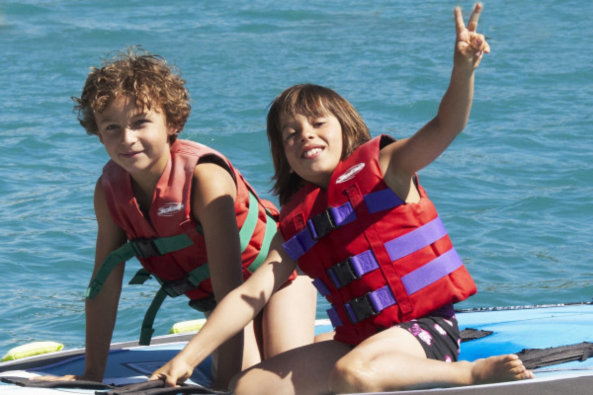 Bouée tractée. Happy Hour !!  Tarif unique - Bonjour Fun