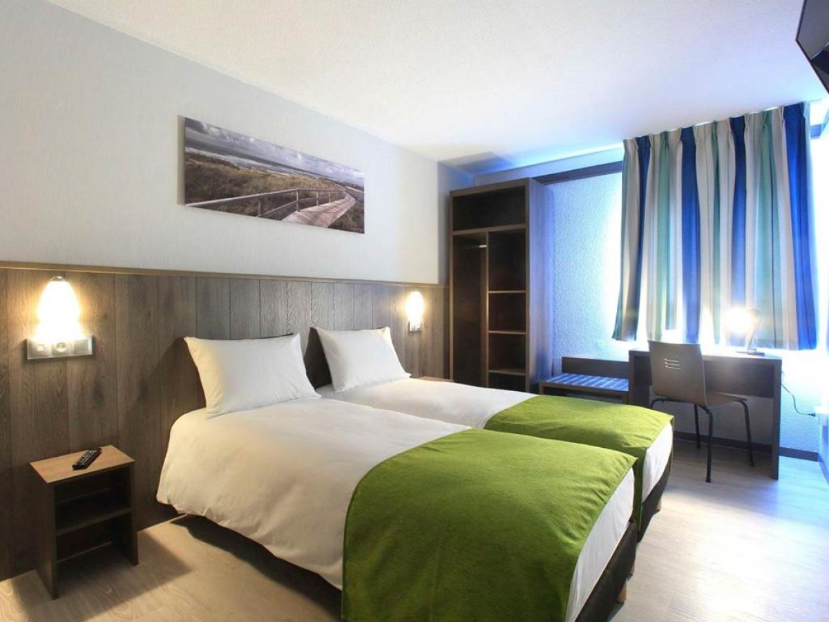 Brit Hotel Calais - Bonjour Fun