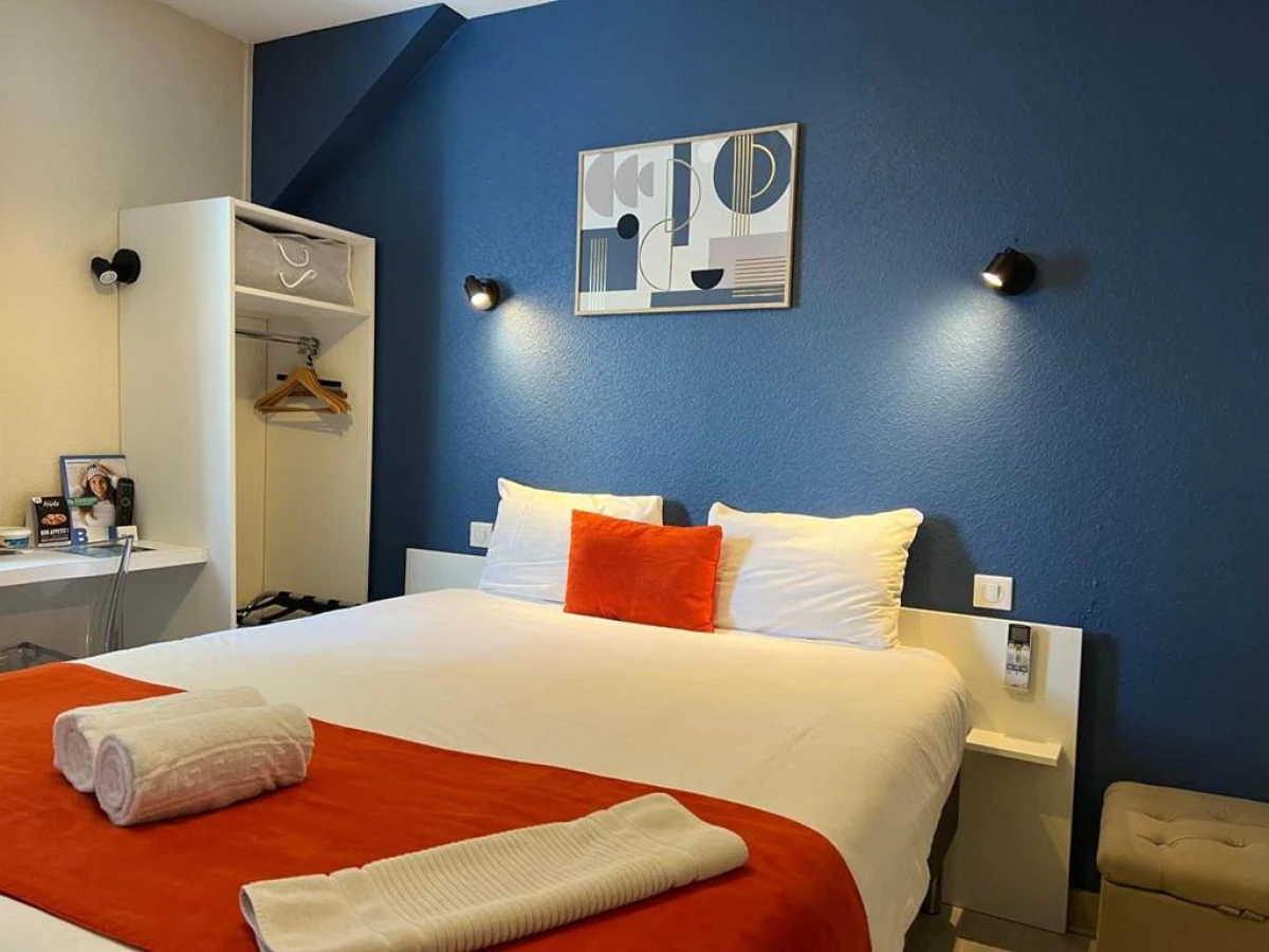 Brit Hôtel du Parc Niort Centre-Parking gratuit - Bonjour Fun