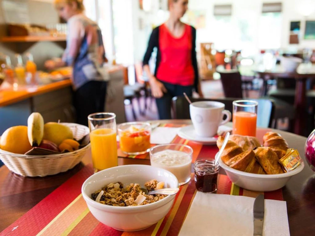 Brit Hotel Le Kerann Nantes St Herblain - Zac De L - Bonjour Fun