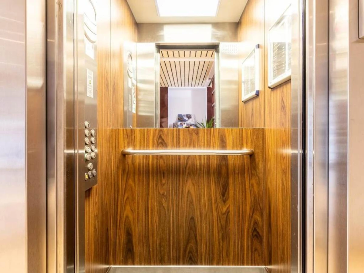 Brit Hotel Le Parc Vichy - Bonjour Fun