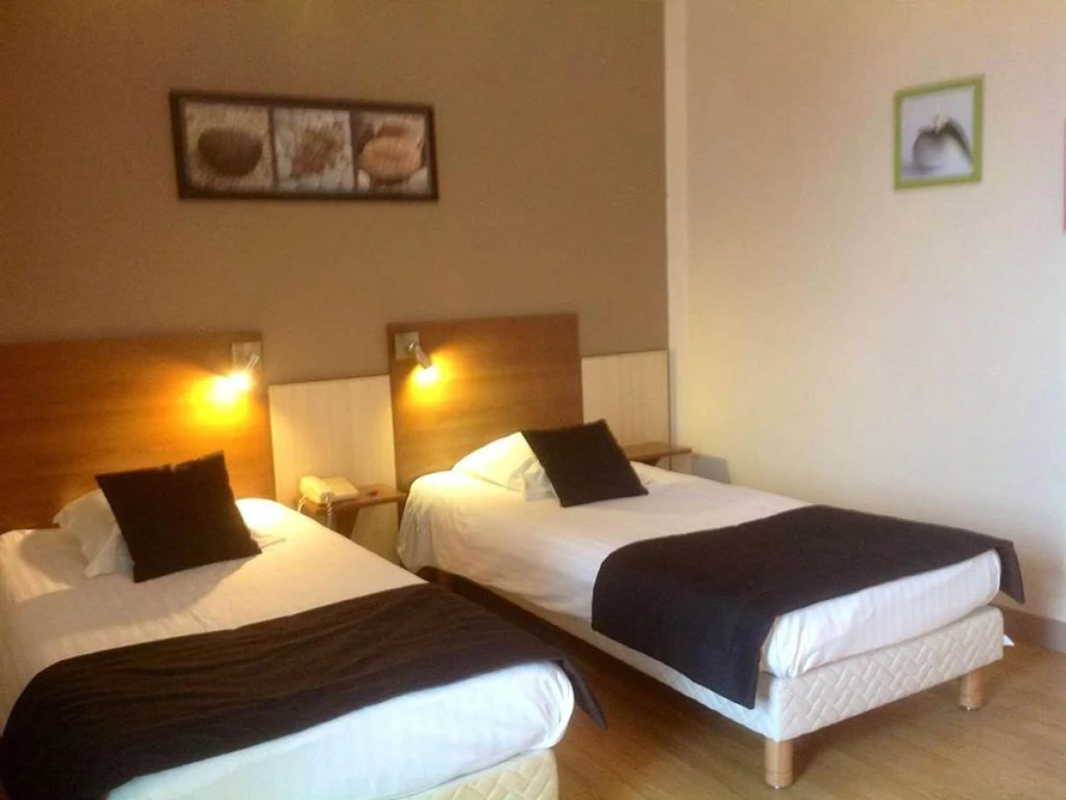 Brit Hotel Magdalena - Bonjour Fun