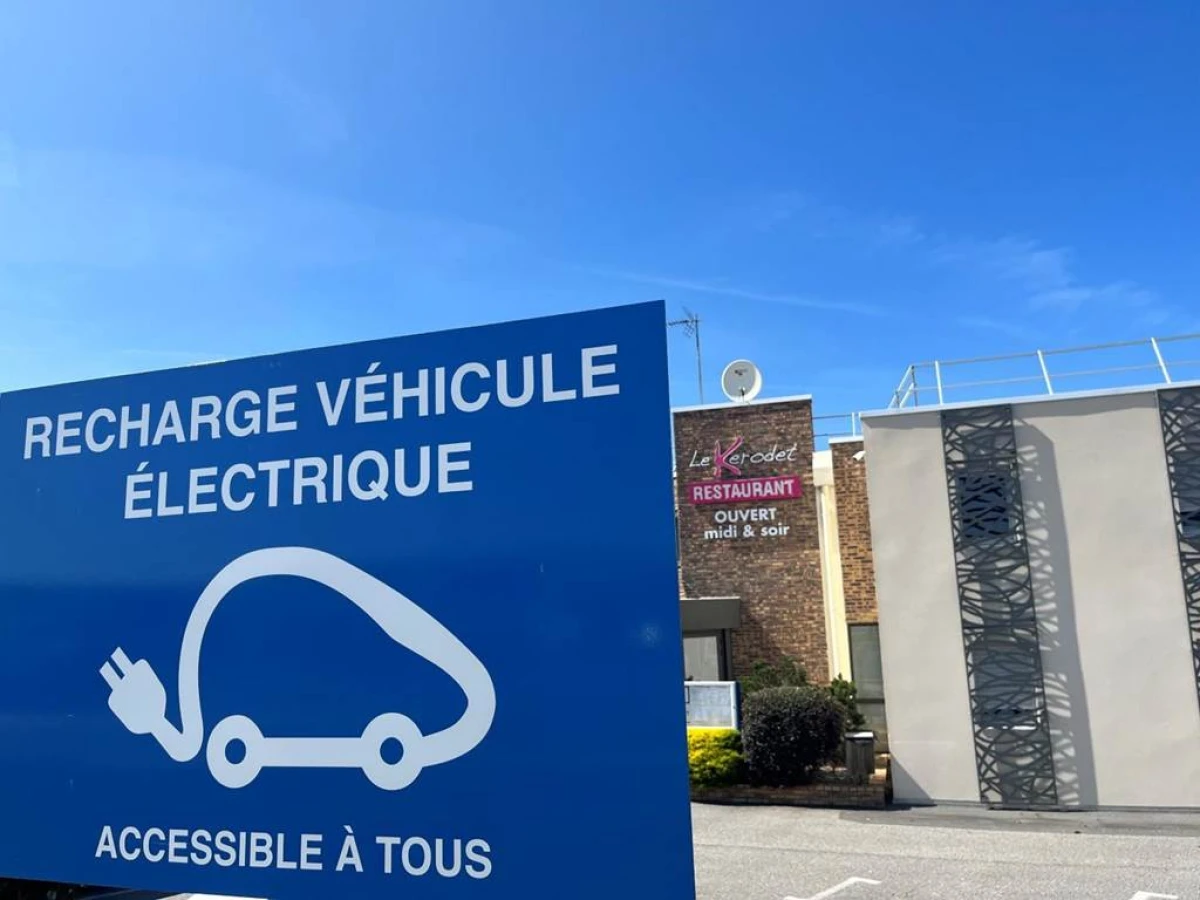 Brit Hotel Quimper Nord - Bonjour Fun