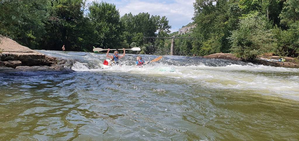 Bureau des Moniteurs "Shark'Aventures" : Une EXPERIENCE UNIQUE de 7 à 77 ans. - Bonjour Fun