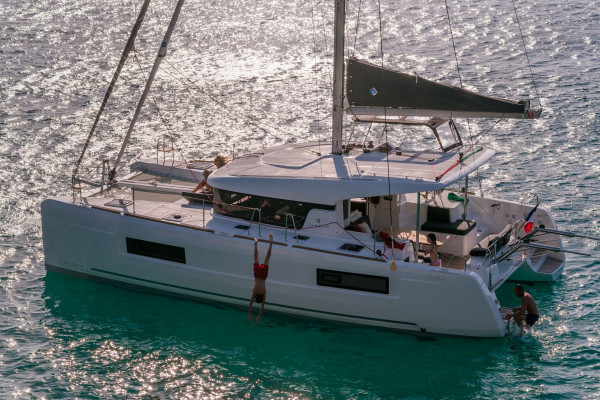 CATAMARAN PRIVATISE  7 JOURS  PORQUEROLLES - Bonjour Fun