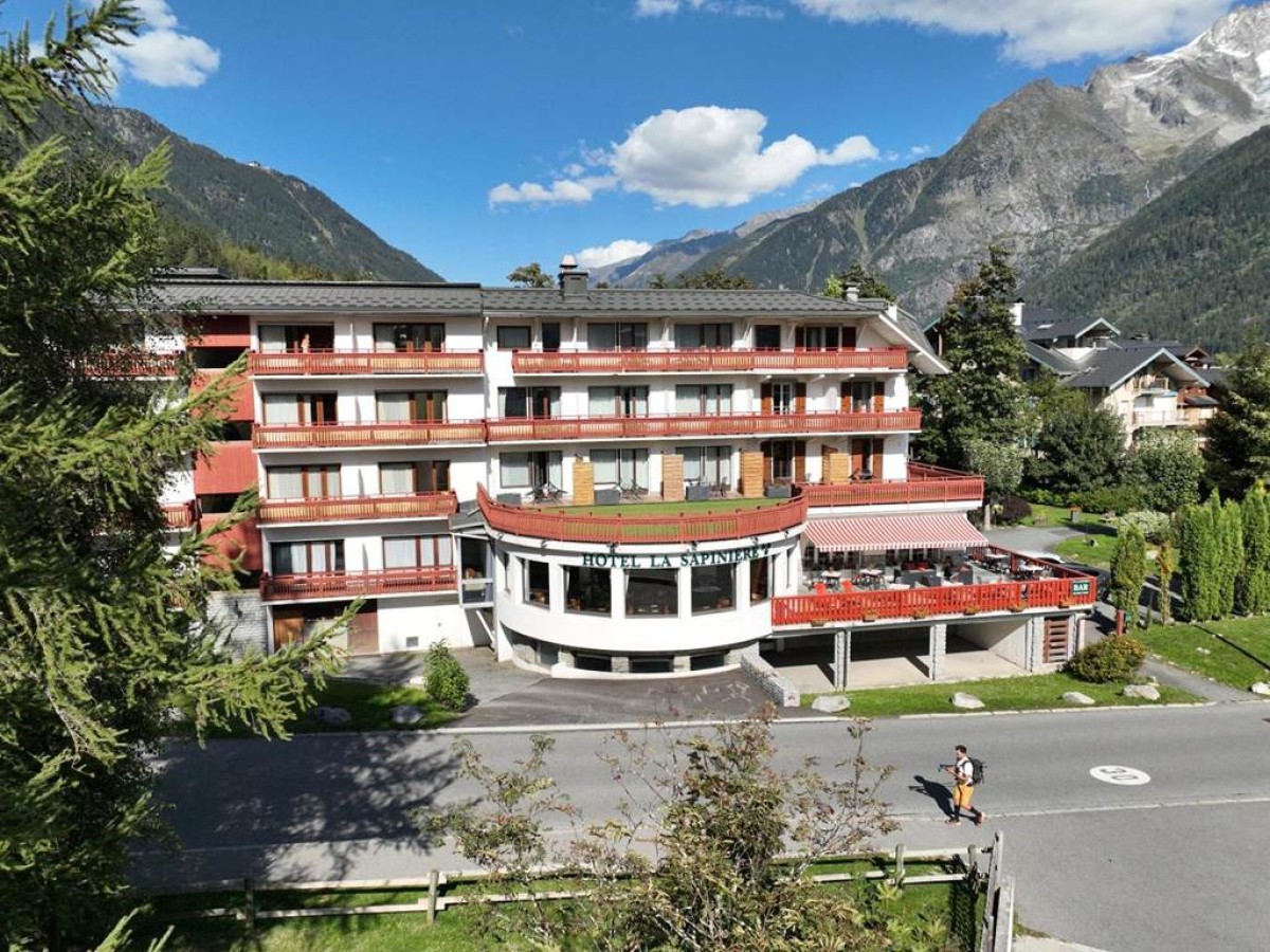 Chalet Hôtel La Sapinière - Bonjour Fun