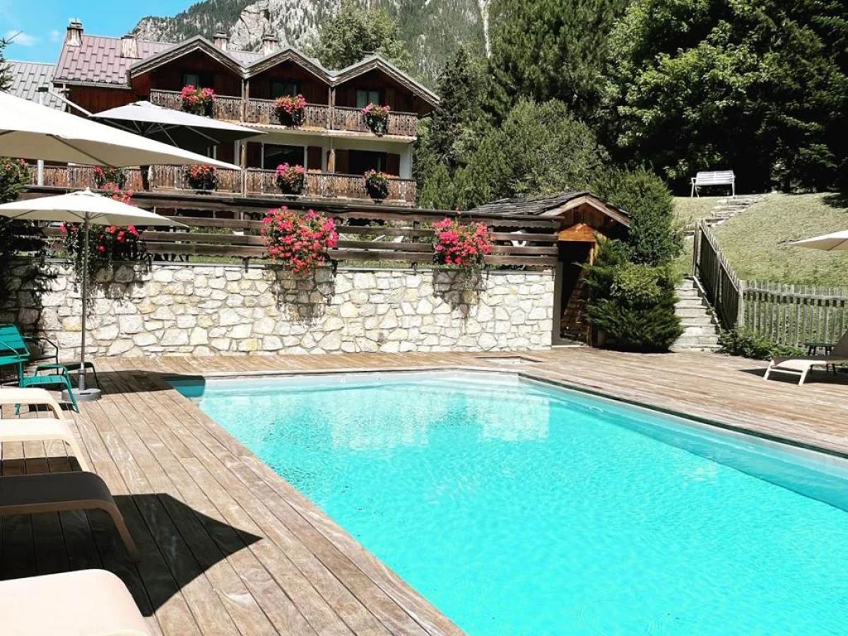 Chalet Hôtel Les Airelles - Bonjour Fun