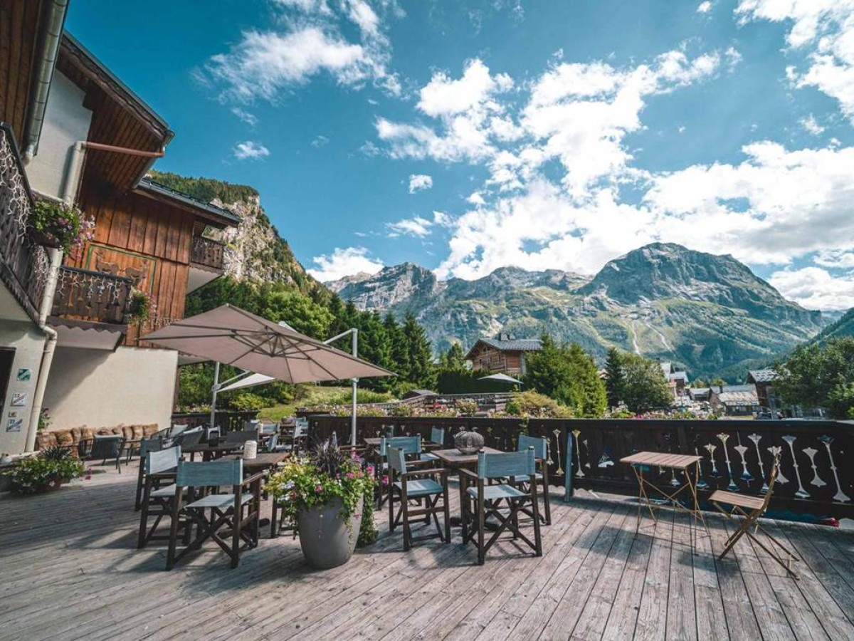 Chalet Hôtel Les Airelles - Bonjour Fun